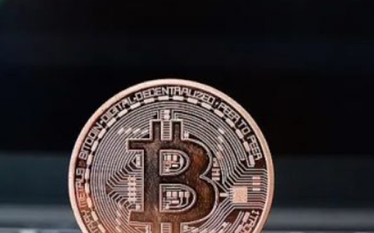 WEB:金色观察 | 美联储货币政策会议召开在即 加密总市值跌破1万亿美元_加密货币市场是什么意思