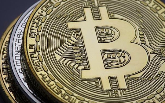 严明辉：浅谈区块链的话题焦点到应用环境