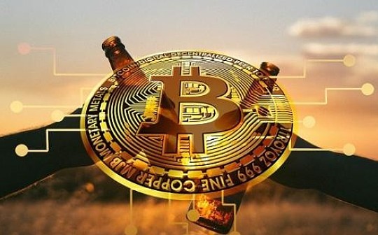 BTC价格再次暴跌 长短期持有者没有出走？