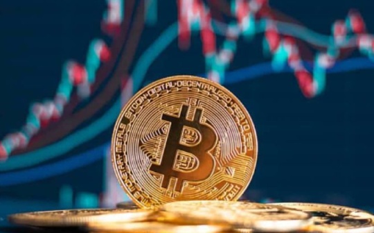金色前哨 | 加息落地 鲍威尔发表提振市场言论 BTC短时上涨