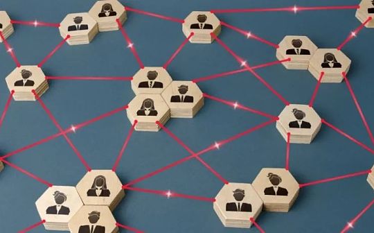 ETH:DAO会为媒体带来改革 还是在为富人创造游乐场？_Ethereal词汇