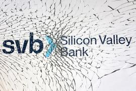 WEB:硅谷银行「猝死」，对加密行业有何警示？_ROBBIN价格
