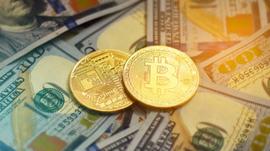 AAVE:区块客周刊：BTC突破5.2万美元；资管巨头贝莱德已开始涉足比特币领域_DEFI