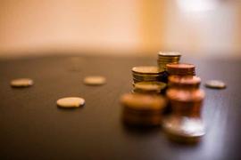 DOT:公链“改朝换代”，再陷财团控制争议的EOS到底怎么了？_Daps Coin