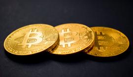 比特币价格:比特币五个月上涨近100%，一枝独秀的行情靠不靠谱？_数字货币属于货币吗