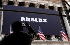 OBLOX:元宇宙第一股Roblox,日活近七千万创新高,代币销售额破7亿美元_ASDP
