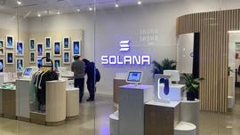 AGA:Solana「迷惑行为」：造手机、开门店_naga币能玩吗