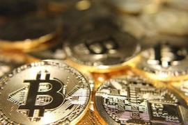 比特币:彭博社：比特币十年上涨90000倍，任何其他资产无法与之媲美_ETH