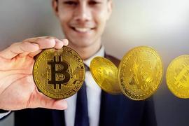 金字塔:牧牛区块链金小雅：比特币投资币圈技巧与入门方法_金字塔