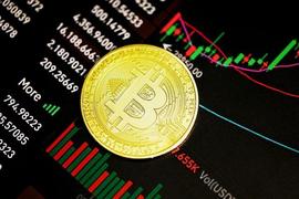 ULT:中国跨链交易遇袭！USDT、USDC稳定币资金冻结 币价高点狂跌20%_MULTI币