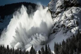 AVAL:尽管 Avalanche做出了努力，为什么 AVAX 可能会挫伤投资者的希望_AVA