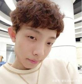 BTC:绝地求生：时隔一年，仓鼠王回归虎牙直播，以往恩怨一笔勾销_polkadotted读音