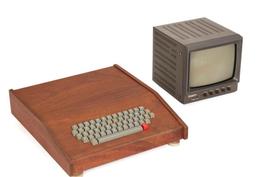 PPL:乔布斯亲手组装！Macbook前身“Apple-1”电脑250万拍出_coinbase下载app官方