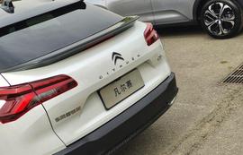 LIO:2023款凡尔赛C5 X：既然没把价格打下来，就把配置提上去_CBD价格