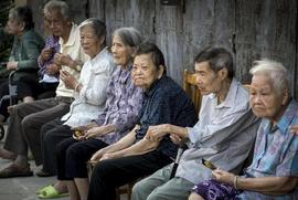 :产能过剩？货币过剩？房屋过剩，我们现在主要问题是总需求不足！_