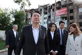 ALI:尹锡悦突访乌克兰,夫人抢风头_Brayzin Heist